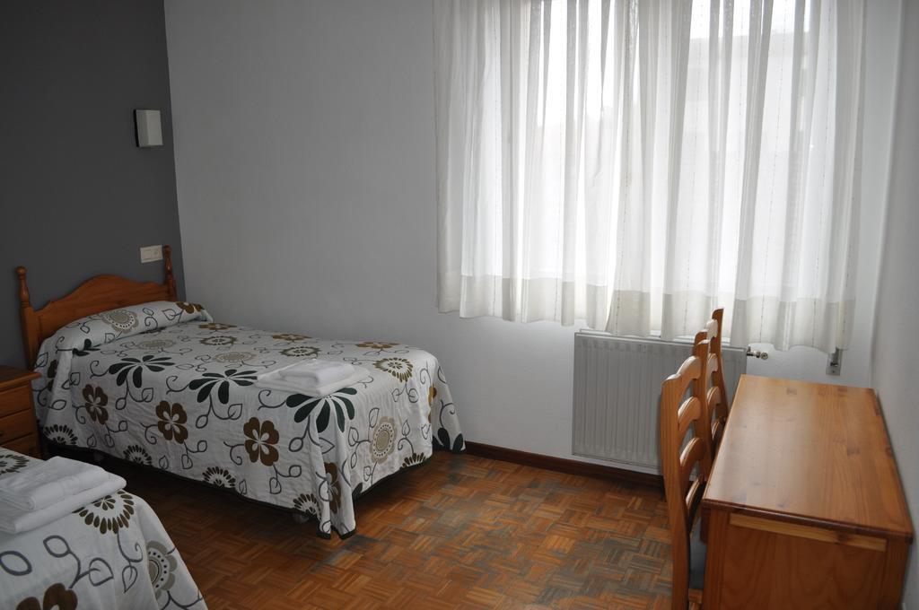 Hostal La Tablada نافالينو الغرفة الصورة