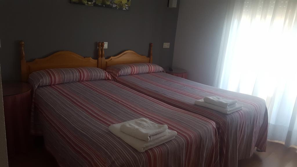 Hostal La Tablada نافالينو المظهر الخارجي الصورة
